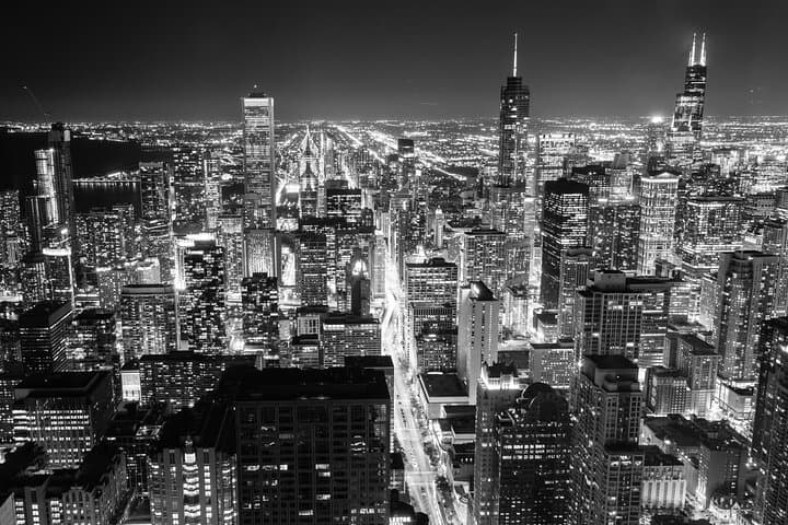 Private Luxury SUV Transfer Between Downtown Chicago and O'Hare & Midway Airports photo 6