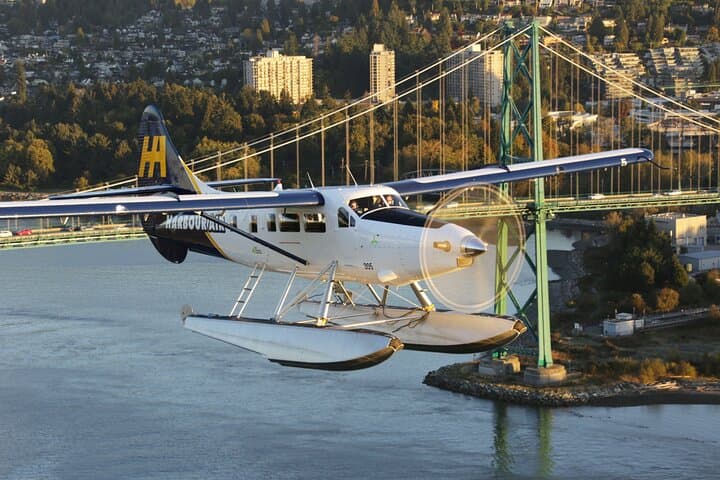 Vancouver Panorama Seaplane Tour: 20-Minute Scenic Flight Over Stanley Park & Coast photo 3