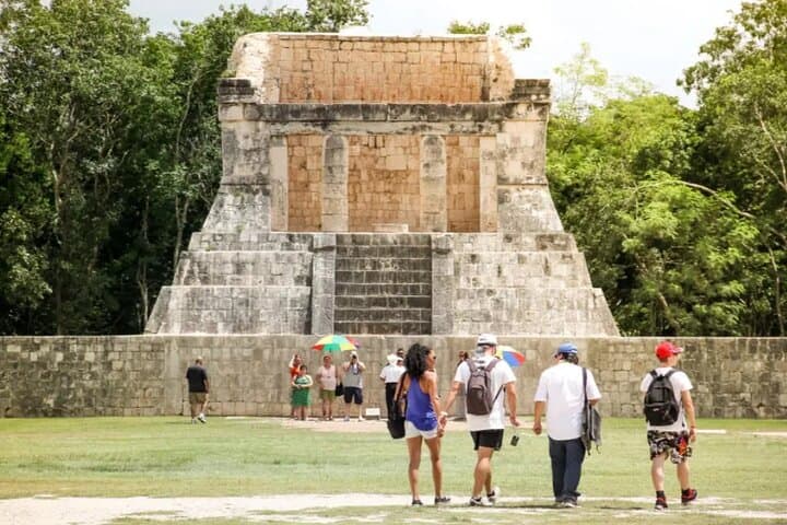 Private Chichén Itzá Mayan Honey Tour with Valladolid Lunch — Private Guided Day Trip photo 2