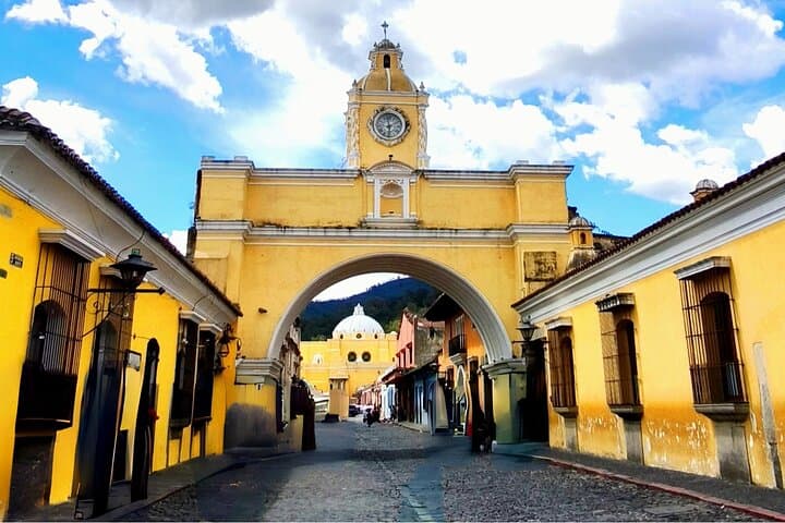Antigua, Hobbitenango & Lake Atitlán: 2-Day Cultural and Scenic Tour