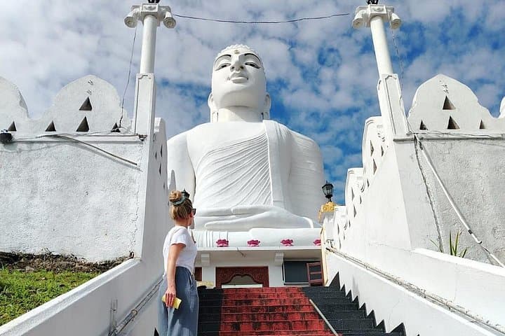 Private Kandy City Tour: Temple of the Tooth, Botanical Gardens & Lake Viewpoints photo 4