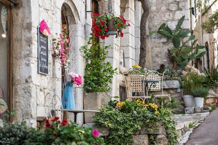 Monaco to Marseille and Saint-Tropez: 14-Hour Private Day Tour from Monte-Carlo photo 5