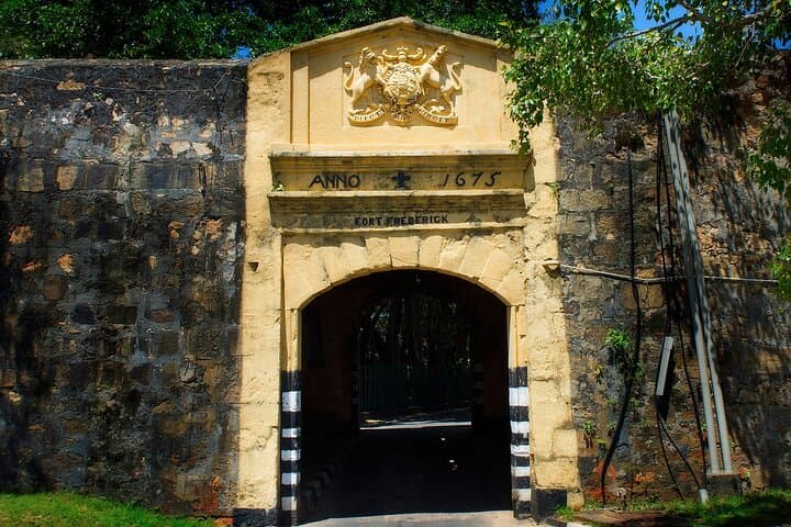 Coastal Wonders: Trincomalee & Pigeon Island Day Tour with Seafood Lunch photo 4