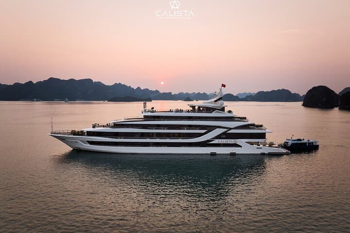 Calista Cruise: Luxury 2-Day Halong Bay Overnight Cruise with Kayaking & Sung Sot Cave photo 3