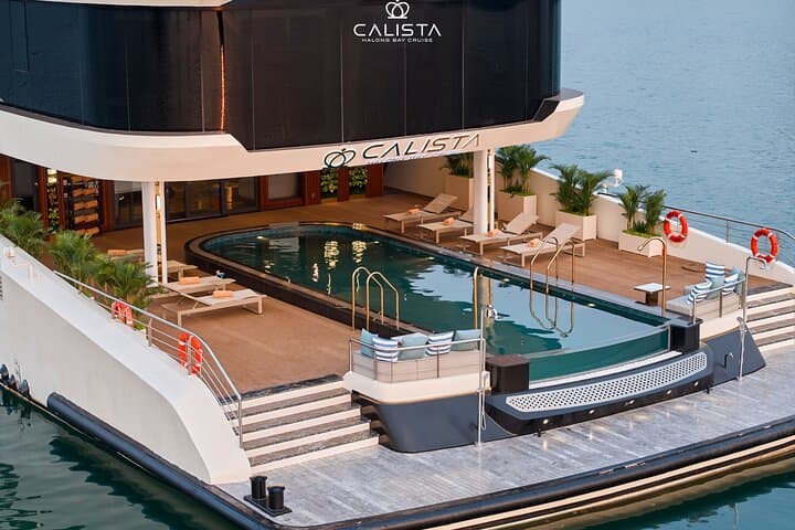 Calista Cruise: Luxury 2-Day Halong Bay Overnight Cruise with Kayaking & Sung Sot Cave photo 4