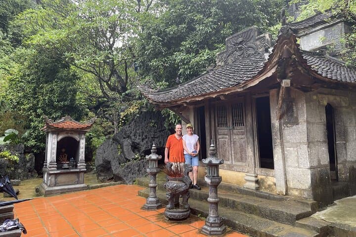 Full-Day Ninh Binh: Mua Cave Views, Tam Coc Bike Ride & Trang An Boat Tour photo 5