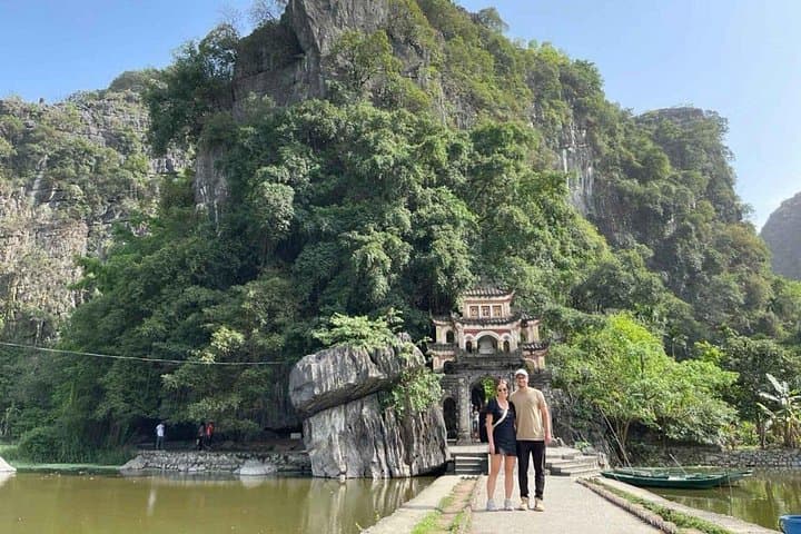 Hanoi to Trang An & Mua Cave: Ninh Binh Luxury Small-Group Day Trip photo 4