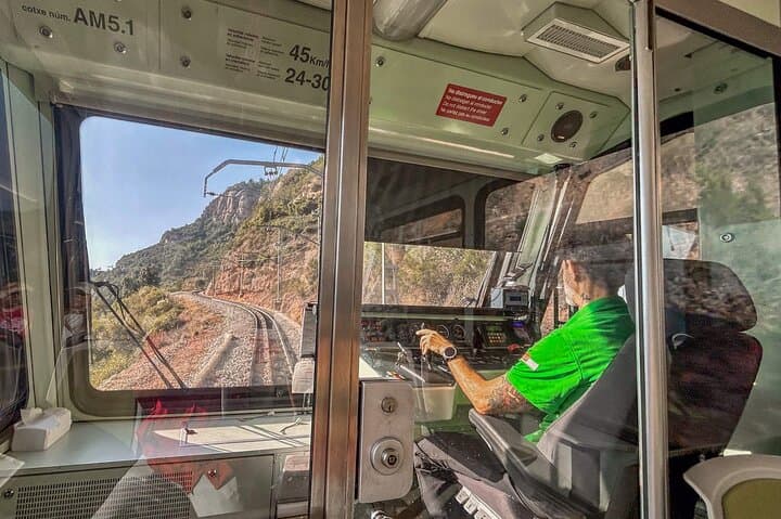 Montserrat Monastery Classic One-Day Tour from Barcelona: History, Trails & Tips photo 2