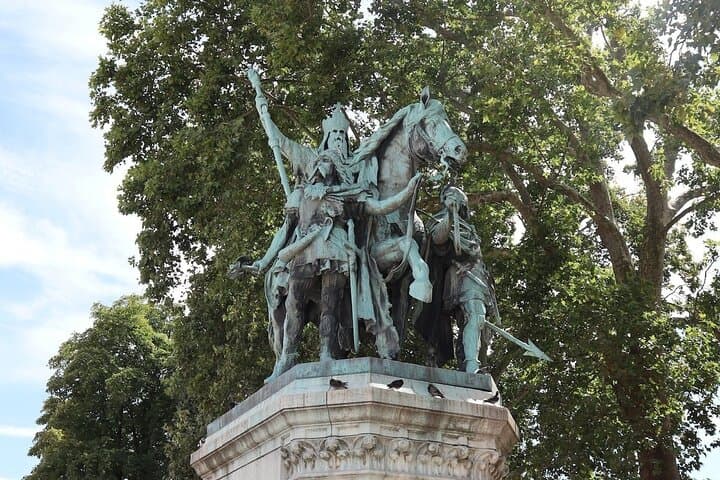 Notre-Dame Walking Tour with Optional Sainte-Chapelle or Crypt Entry — Skip-the-Line Paris History Walk photo 3