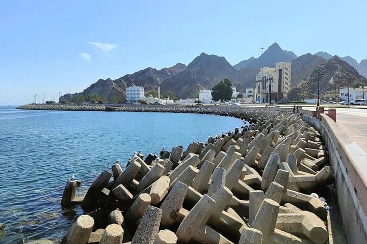 Discover Muscat: Grand Mosque and Beyond photo 3