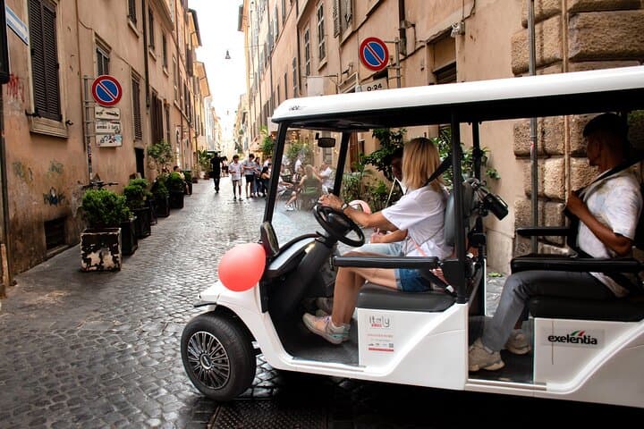 glide-through-rome-private-golf-cart-tour-colosseum-pantheon