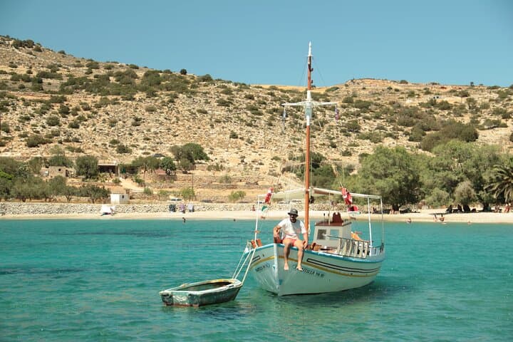 Private Short Boat Trip to Rina's Cave — Naxos South Coast Cruise photo 4