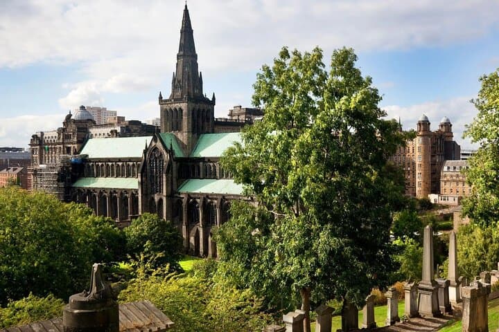 Explore Glasgow: Private Walking Tour with a Local Guide photo 2