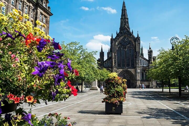 Explore Glasgow: Private Walking Tour with a Local Guide