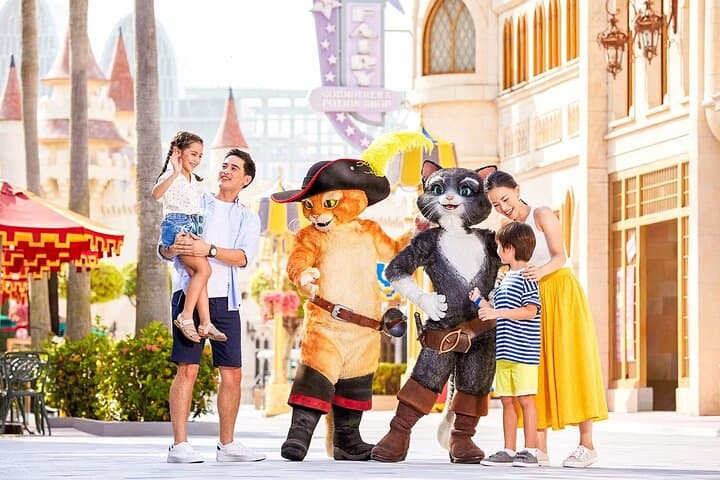Universal Studios Singapore: Full-Day Admission & Express Pass Guide photo 3