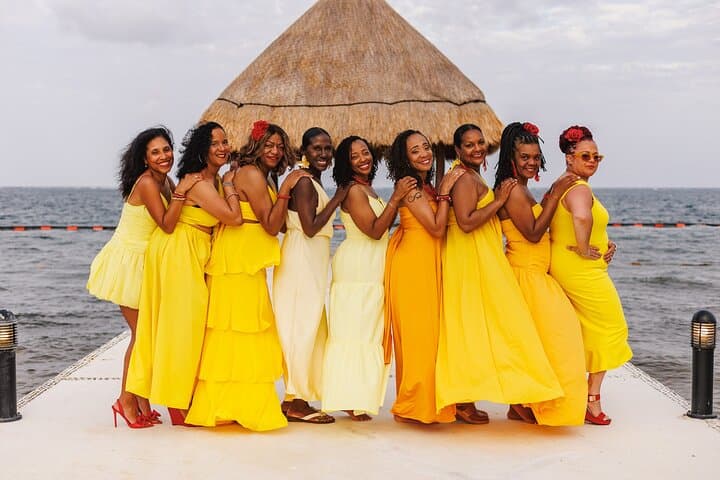 St Maarten Photo Experience: Professional Outdoor Photo Shoots in Philipsburg photo 2