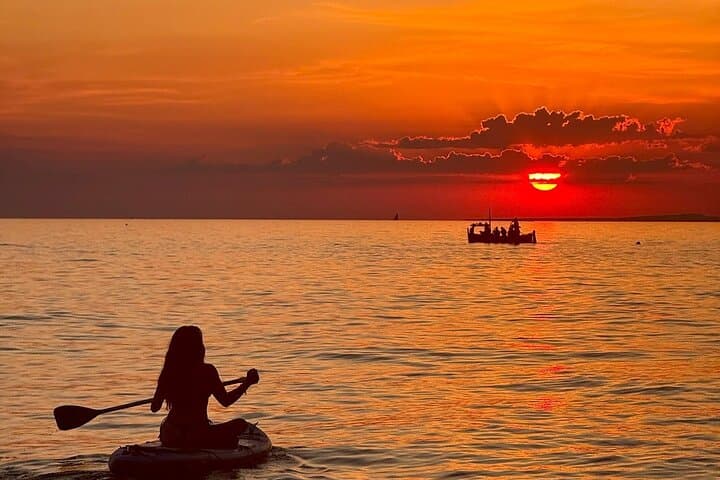 Sunset Stand-Up Paddle Through the Calanques of Marseille photo 4