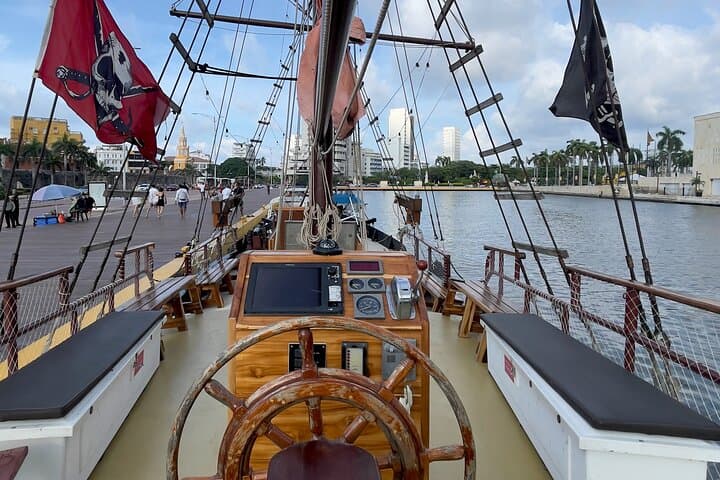 Pirate Sail and Boca Chica Beach Club: Cartagena Open‑Water Adventure photo 2