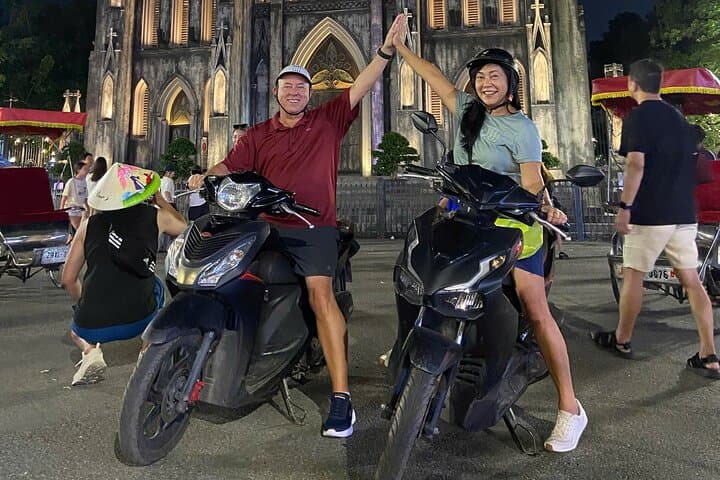 Hanoi After Dark: Motorbike Nightlife & Street Food Tour
