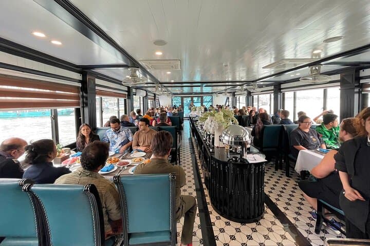 Alova Premium Day Cruise in Halong Bay — 6‑Hour Scenic Cruise to Sung Sot, Luon Cave & Ti Top photo 5