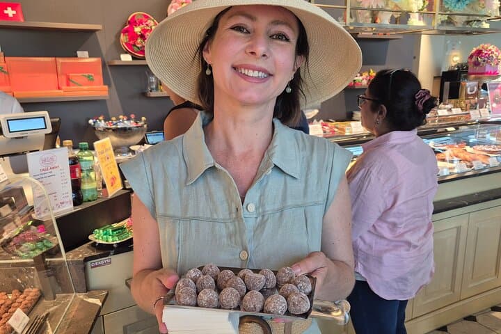 Zurich Chocolate Walking Tour: Taste the City’s Best Chocolatiers photo 1
