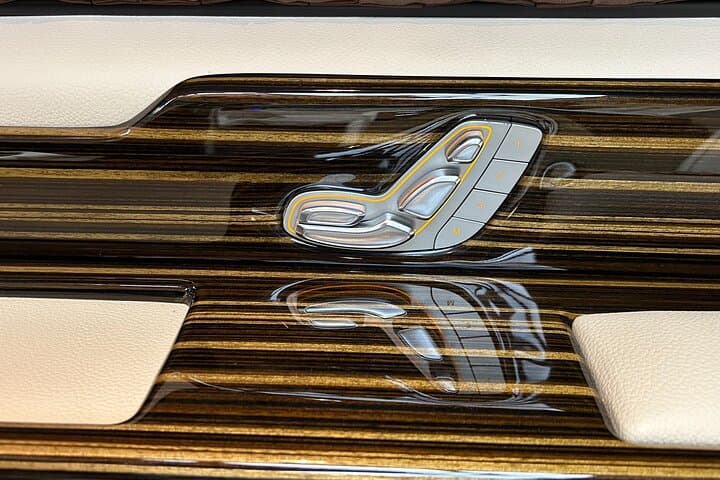 Hourly Private Chauffeur Service in London — Luxury Custom City Drives photo 5