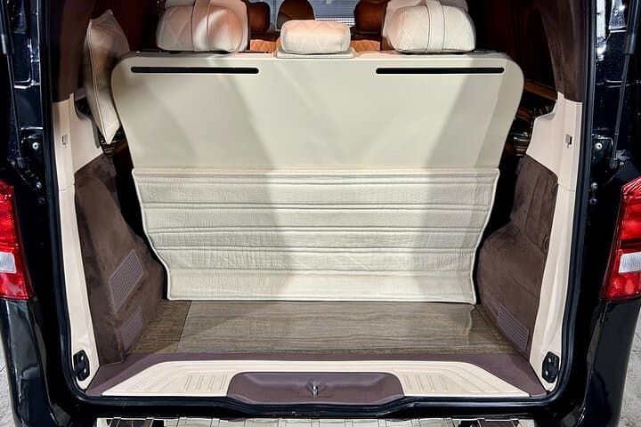 Hourly Private Chauffeur Service in London — Luxury Custom City Drives photo 6