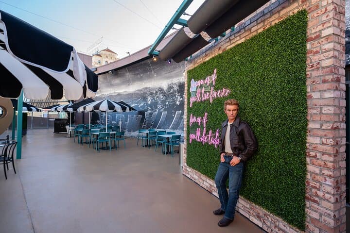 Hollywood Rooftop Restaurant and Bar Dining Experience $75 Credit photo 4