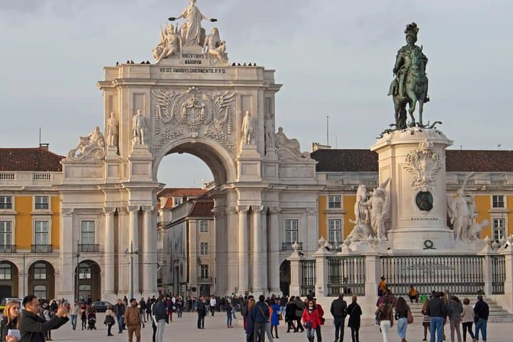 Lisbon Private Walking Tour with a Local — Best Downtown Sights & Viewpoints photo 6
