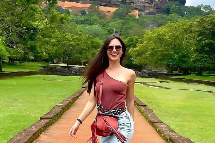 Skip-the-Line Sigiriya Rock Fortress and Dambulla Cave Temple Day Tour from Colombo photo 3