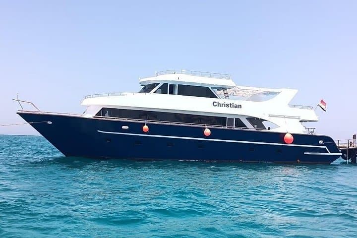 Hamata & Qulaan Islands Red Sea Cruise: 3-Reef Snorkel with Lunch photo 4