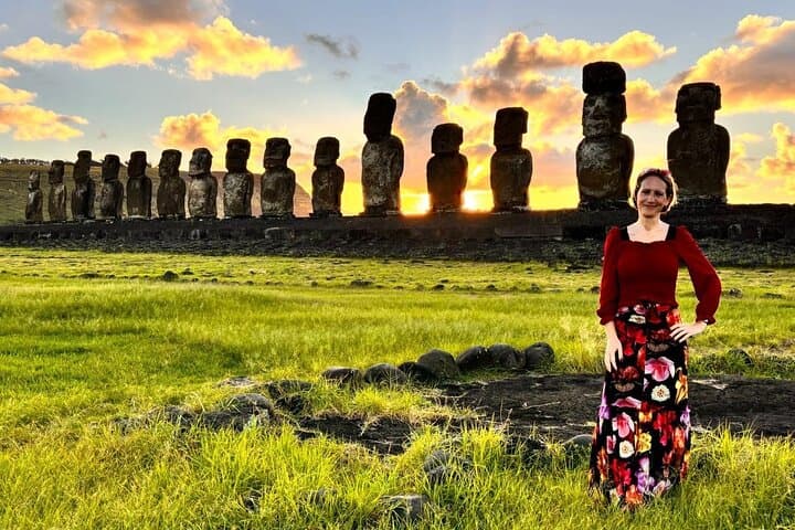 Sunrise at Ahu Tongariki — Easter Island Sunrise Tour photo 4