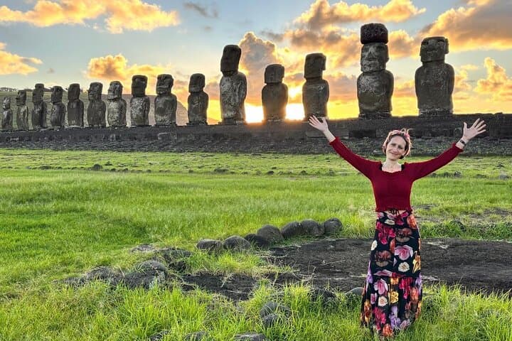 Sunrise at Ahu Tongariki — Easter Island Sunrise Tour