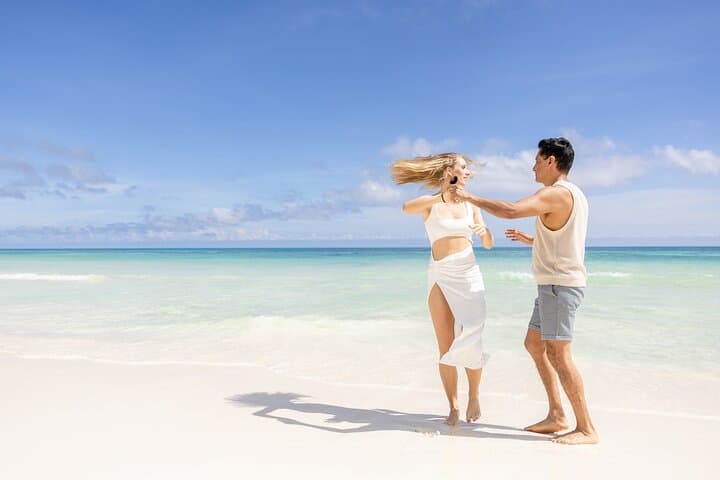 Salsa on Tulum Beach: 60-Minute Salsa & Bachata Class by the Sea