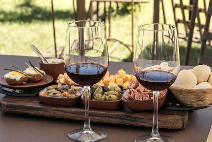 Cape Winelands Cheetah Encounter: Full-Day Wine & Wildlife Tour from Cape Town photo 2