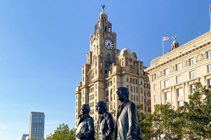 Liverpool Taverns, Temples and Traditions: Interactive City Game Walk photo 2