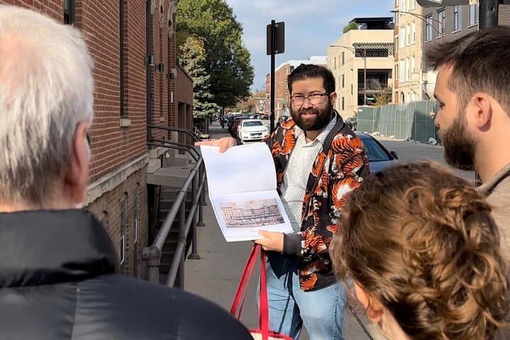 Walking Tour in Chicago, Illinois