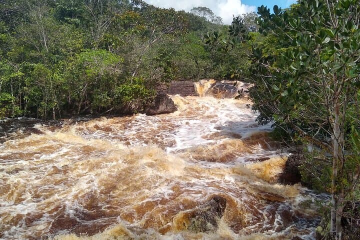 2-Day Waterfalls, Caves & Trails Adventure in Presidente Figueiredo (Amazonas)