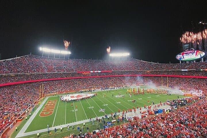 Experience Chiefs Game Day at Arrowhead Stadium: Ultimate Guide to Tailgating, Tickets, and Travel