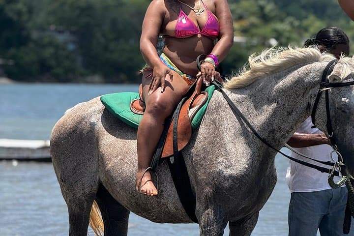 Montego Bay Beach Horseback Riding Tour — 2‑Hour Shoreline Ride Near Hotels photo 3