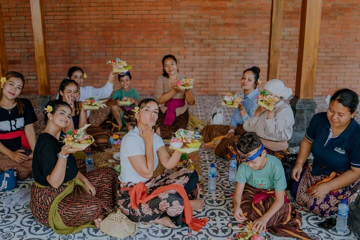 Balinese Cultural Workshop: Craft, Dance & Rindik Music in Ubud