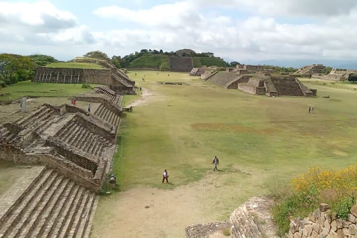 Monte Albán, Alebrijes & Mezcal: Day Tour from Oaxaca with Barro Negro photo 3