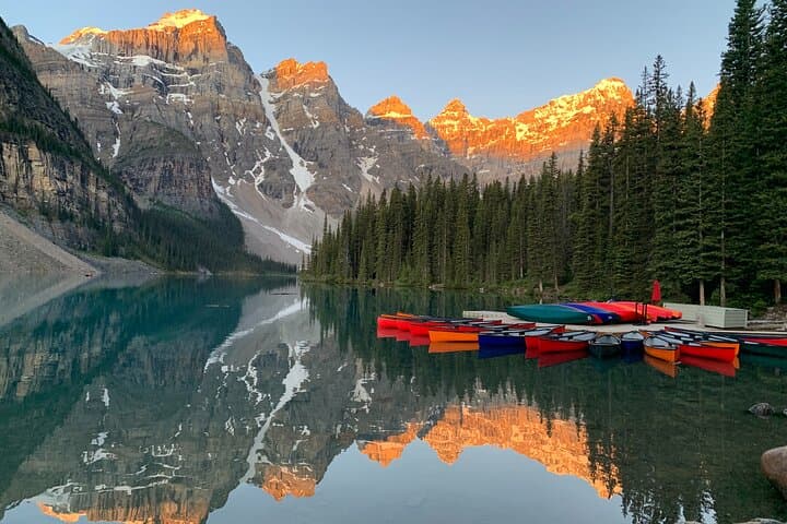 Private Tour to Moraine Lake, Lake Louise & Emerald Lake — Banff Day Trip photo 5