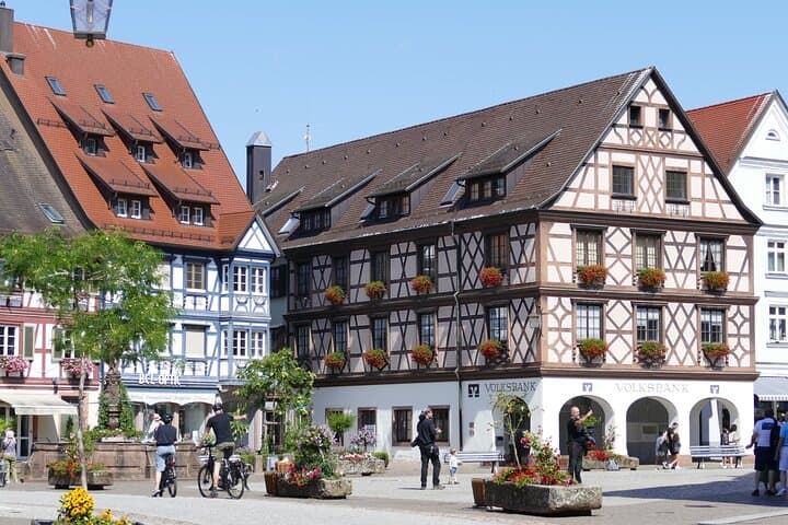 Black Forest Day Trip from Strasbourg — Gengenbach, Vogtsbauernhof & Mummelsee photo 4