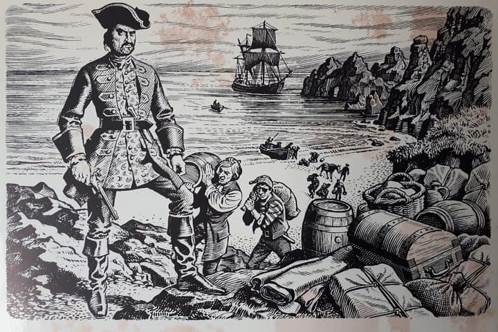 Looe Smugglers and Skullduggery Walking Tour — Old Guildhall to Banjo Pier photo 2