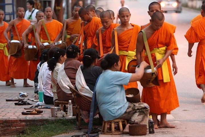 Private Luang Prabang City Tour: Temple, Market & Mekong Highlights photo 3