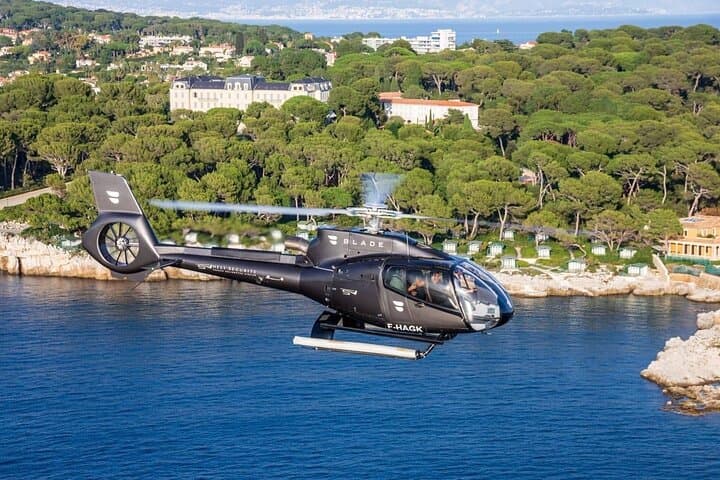 Monaco to Marseille and Saint-Tropez: 14-Hour Private Day Tour from Monte-Carlo