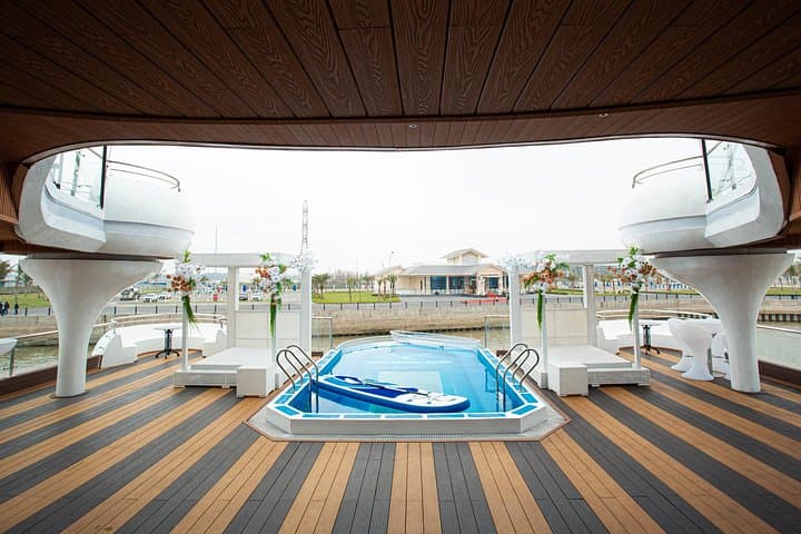 Ha Long Bay Luxury Day Cruise on Luna: Pool, Caves & Gourmet Lunch photo 6
