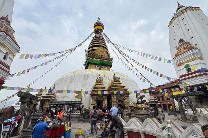 Golden Triangle of Nepal: Kathmandu, Chitwan & Pokhara in 8 Days photo 2