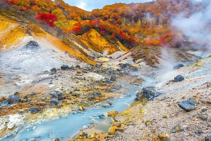 Noboribetsu to Lake Toya: Private Volcanoes, Samurai & Lakes Day Tour photo 4